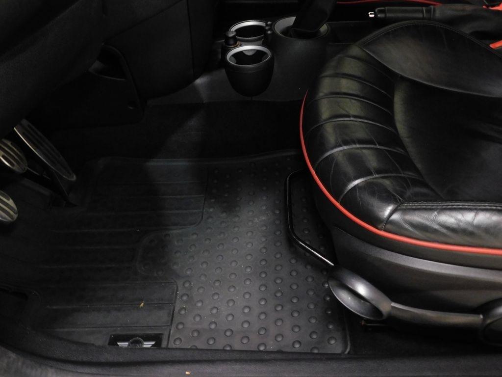 MINI John Cooper Works  2012