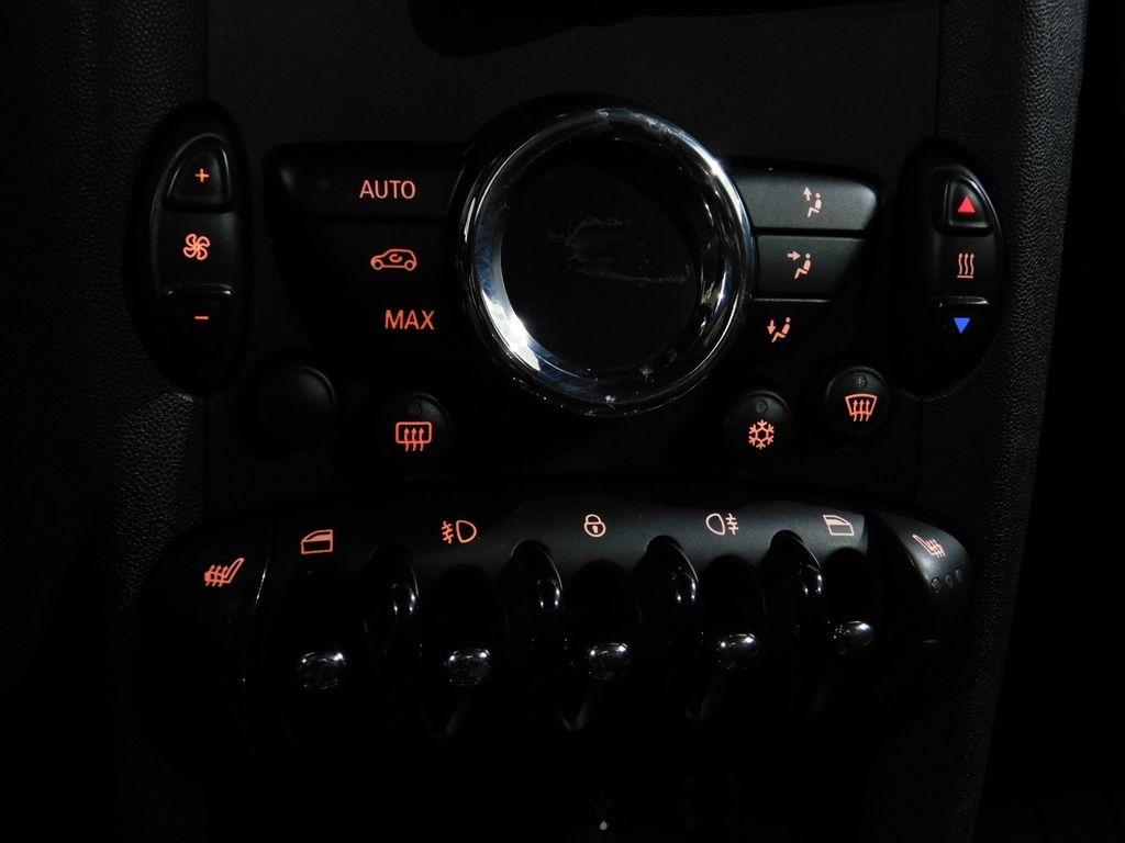 MINI John Cooper Works  2012