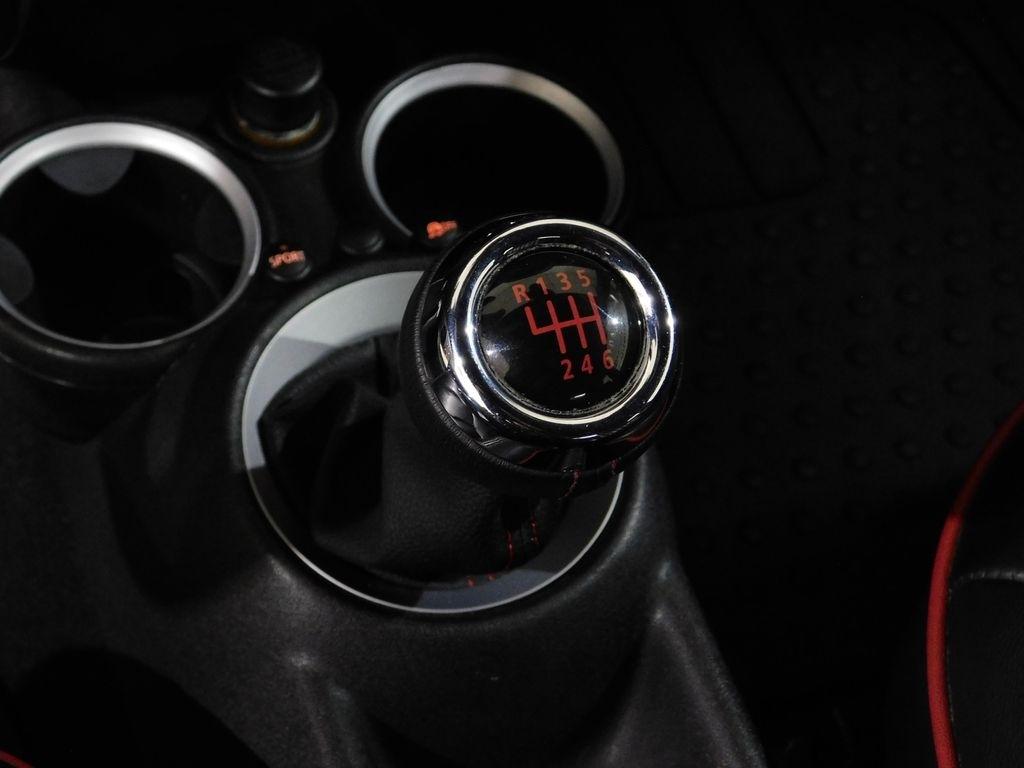 MINI John Cooper Works  2012