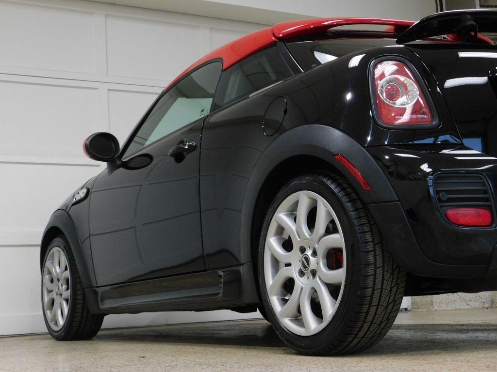 MINI John Cooper Works  2012