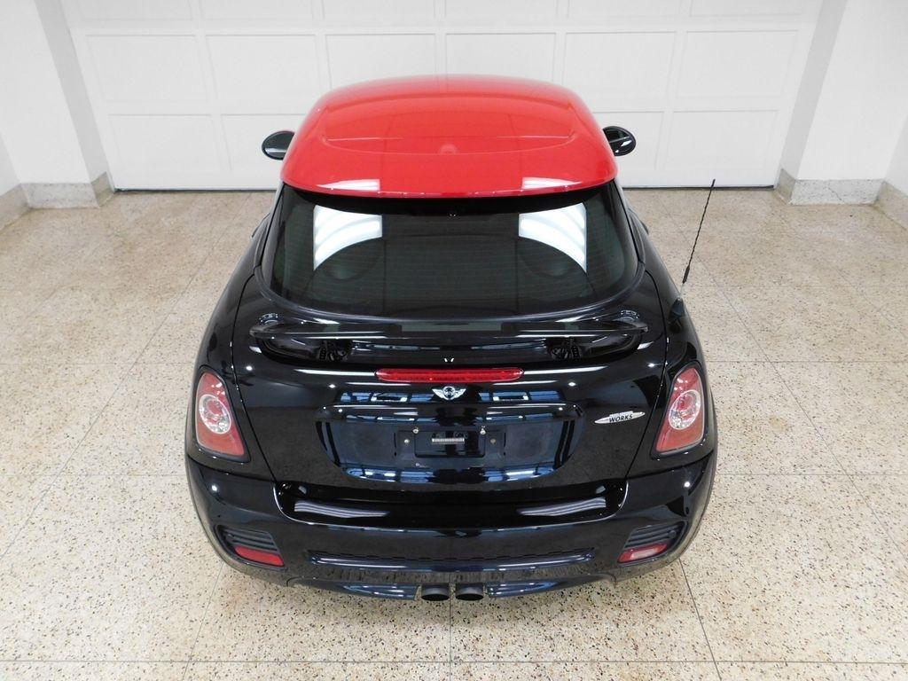 MINI John Cooper Works  2012