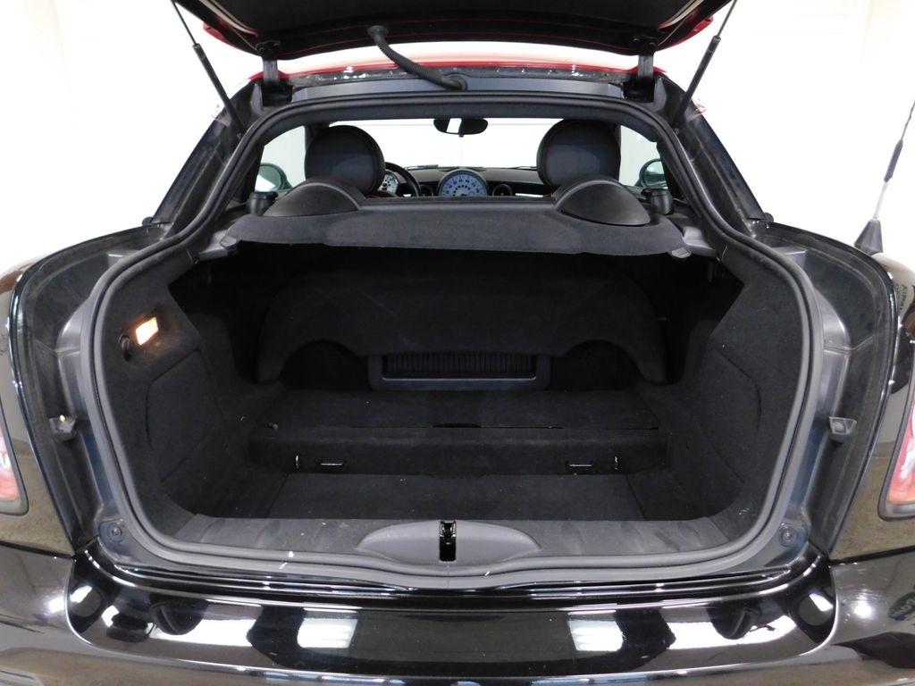 MINI John Cooper Works  2012