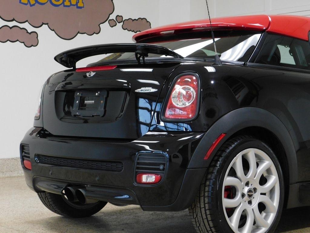 MINI John Cooper Works  2012