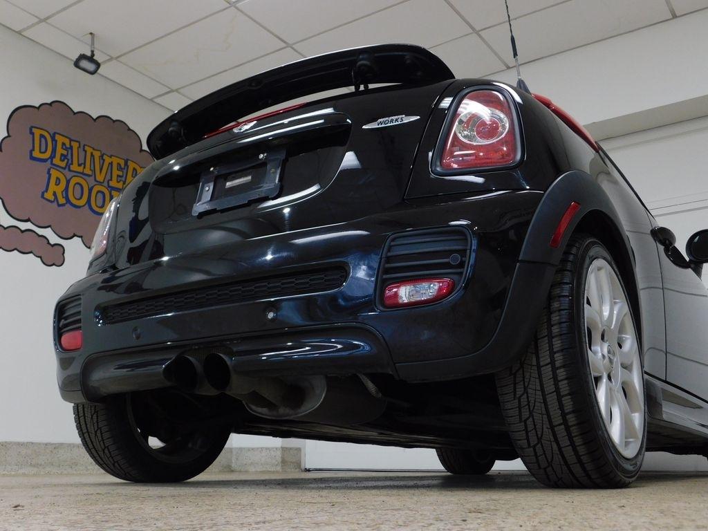 MINI John Cooper Works  2012