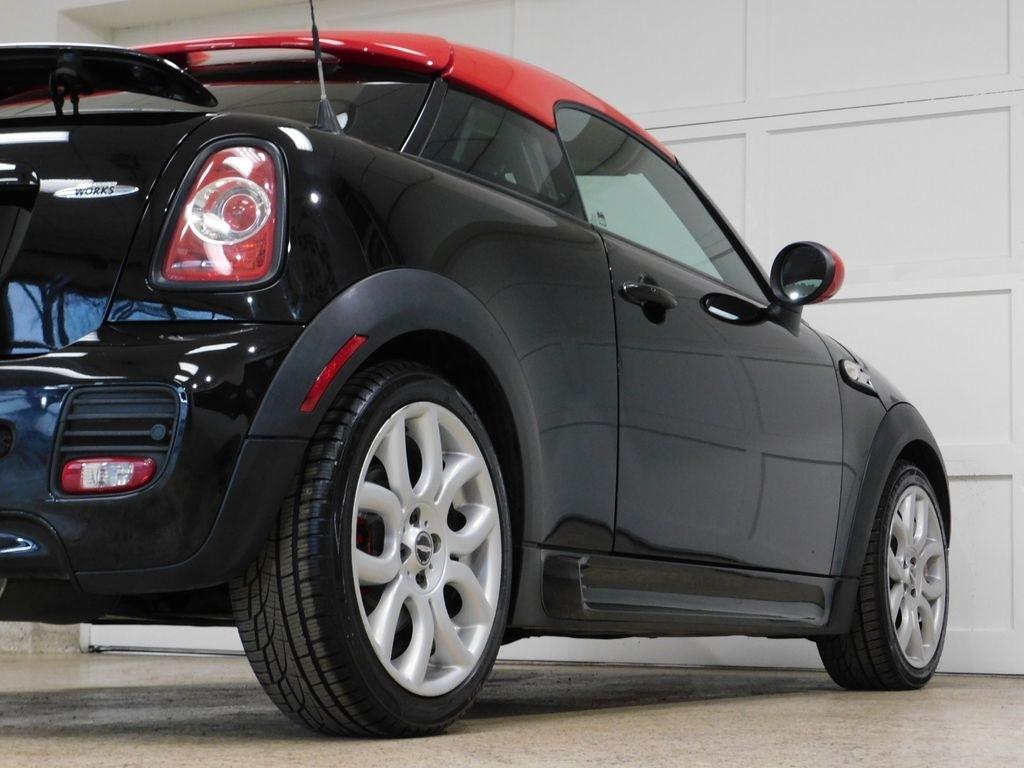 MINI John Cooper Works  2012