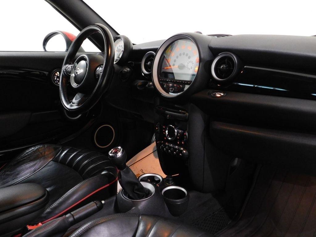 MINI John Cooper Works  2012