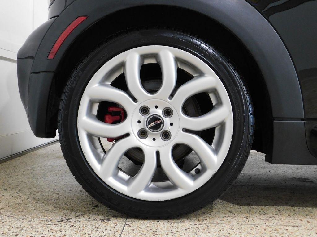 MINI John Cooper Works  2012