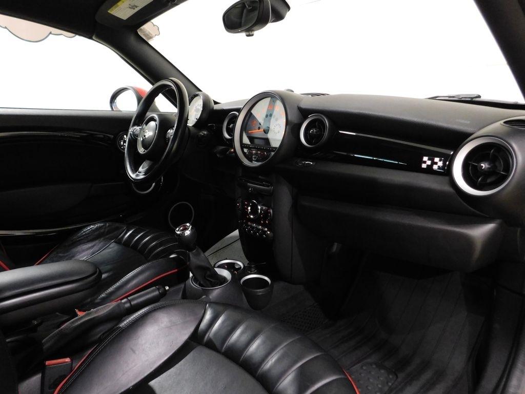 MINI John Cooper Works  2012