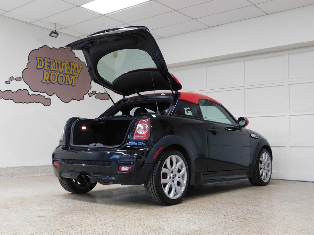 MINI John Cooper Works  2012