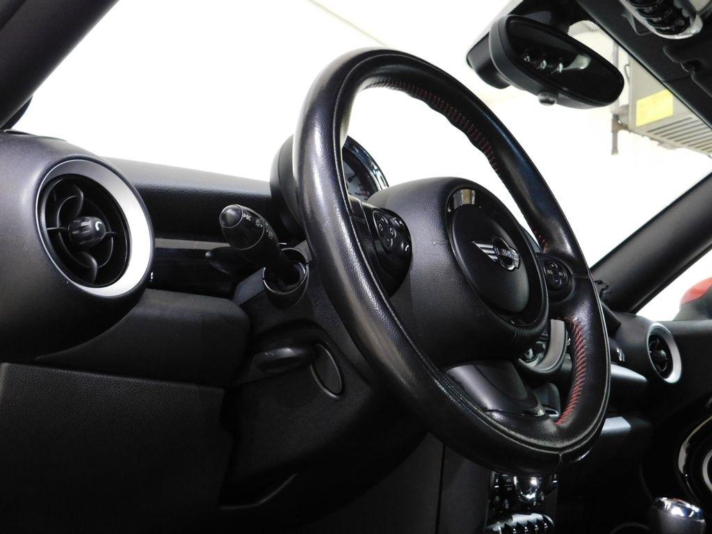 MINI John Cooper Works  2012