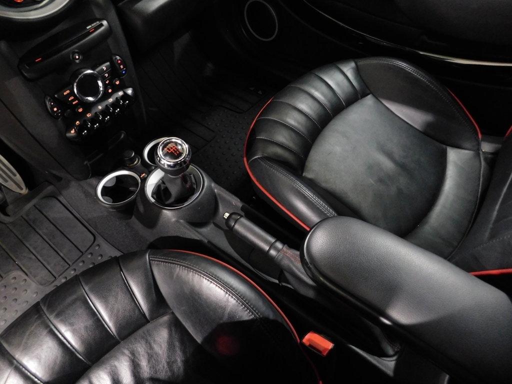 MINI John Cooper Works  2012
