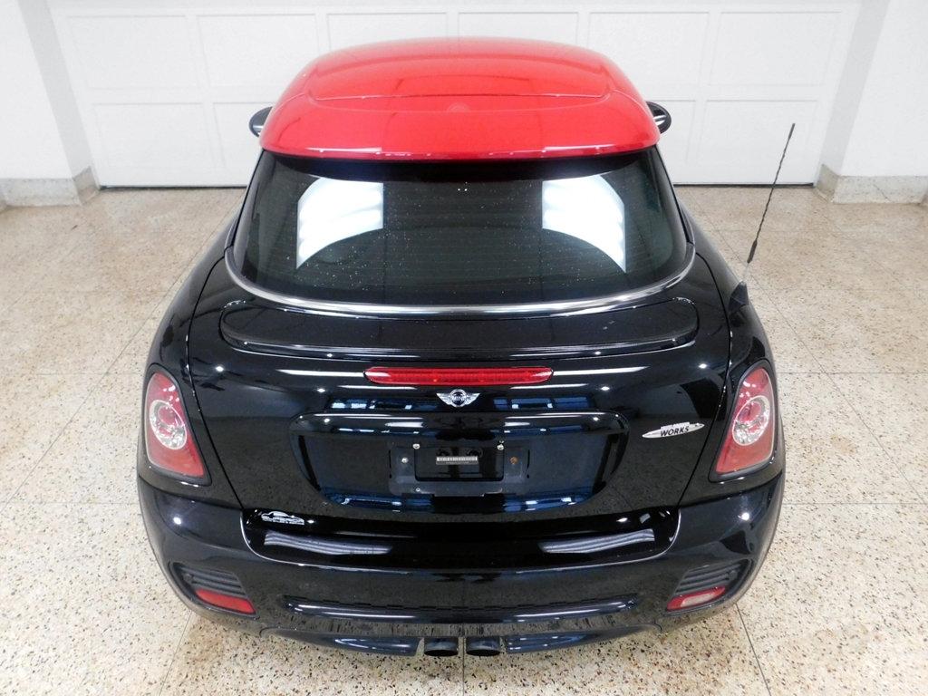 MINI John Cooper Works  2012