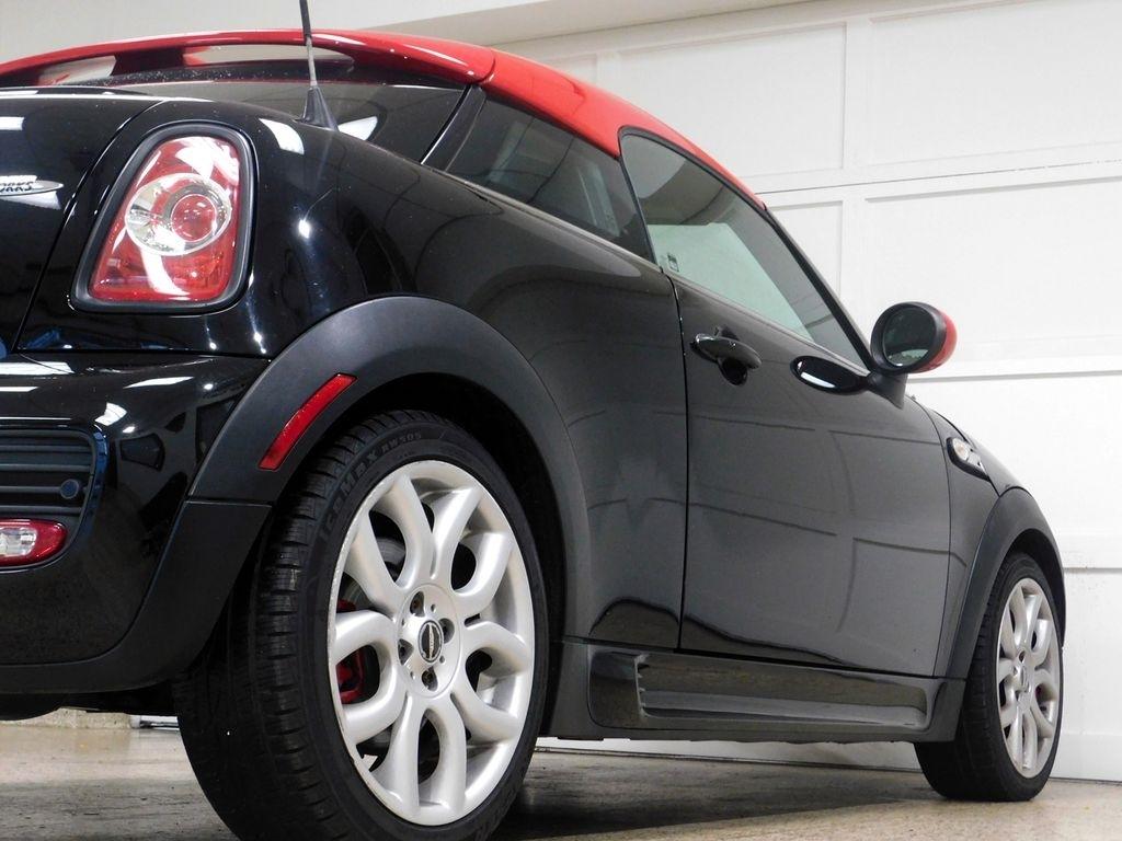 MINI John Cooper Works  2012