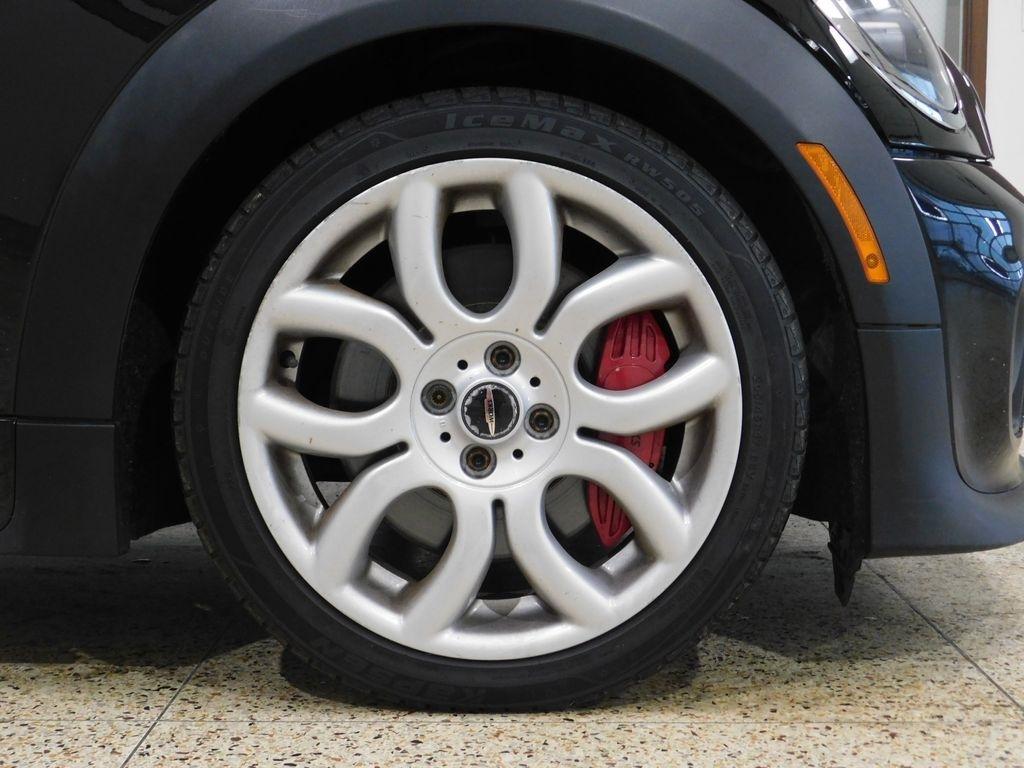 MINI John Cooper Works  2012