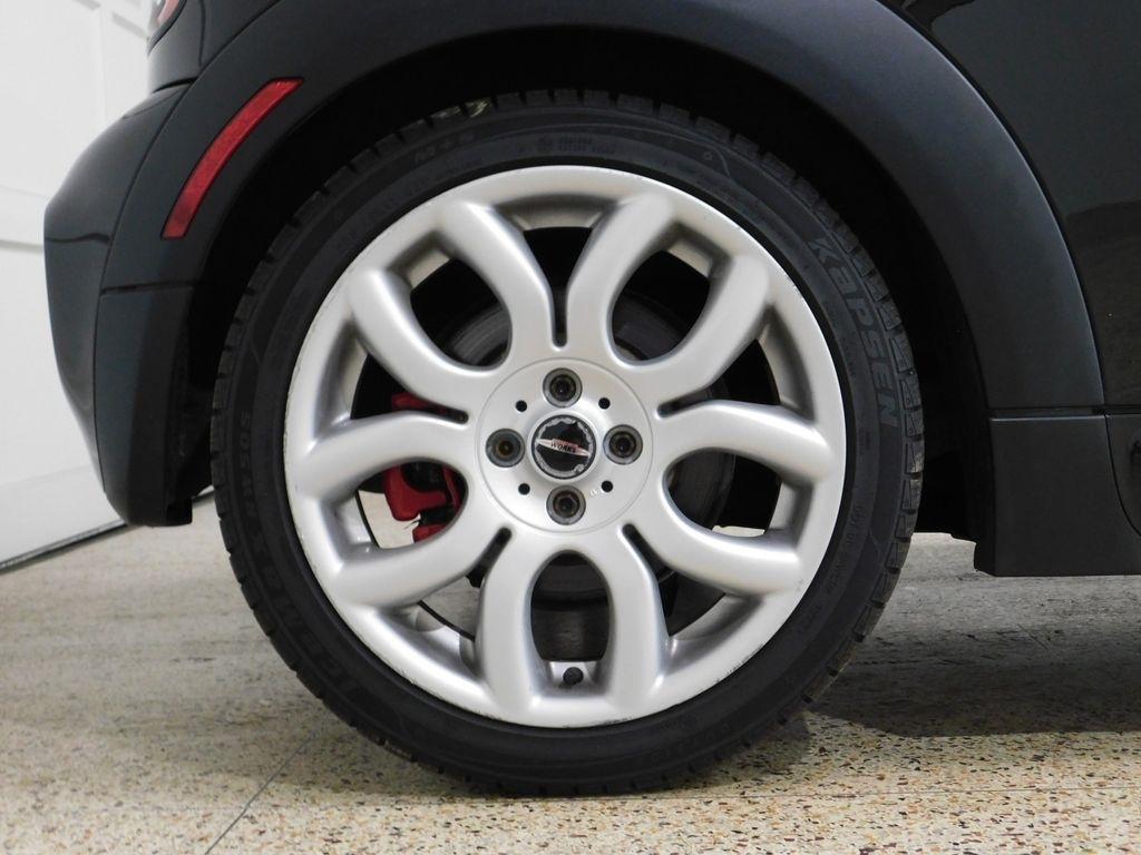 MINI John Cooper Works  2012