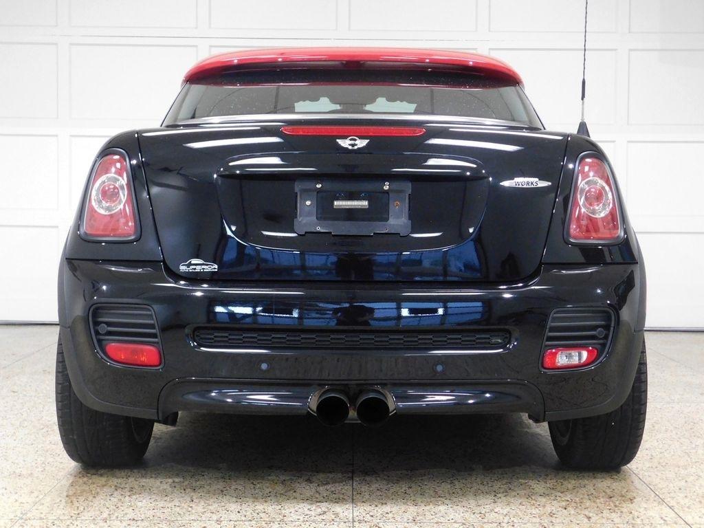 MINI John Cooper Works  2012