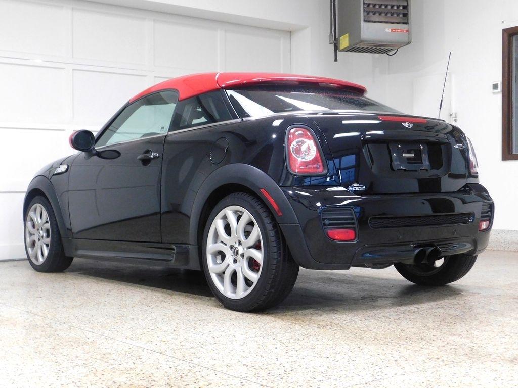 MINI John Cooper Works  2012