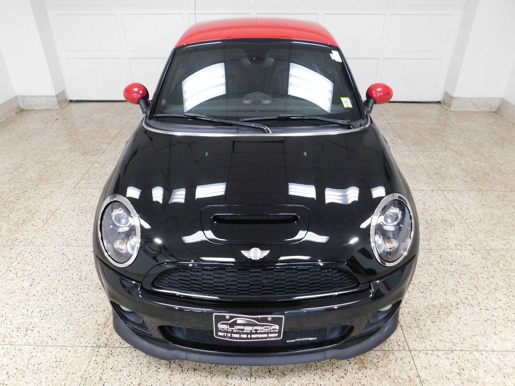 MINI John Cooper Works  2012