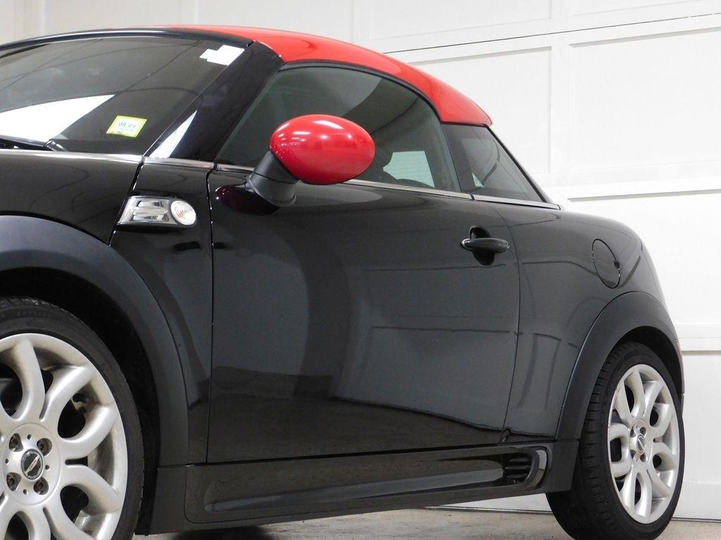 MINI John Cooper Works  2012
