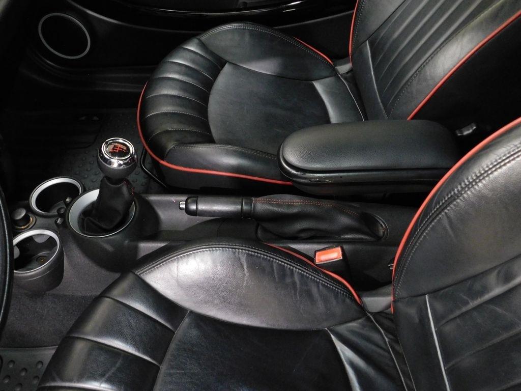 MINI John Cooper Works  2012