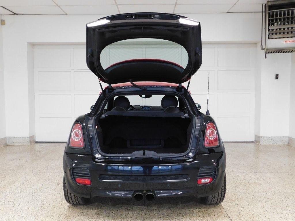 MINI John Cooper Works  2012