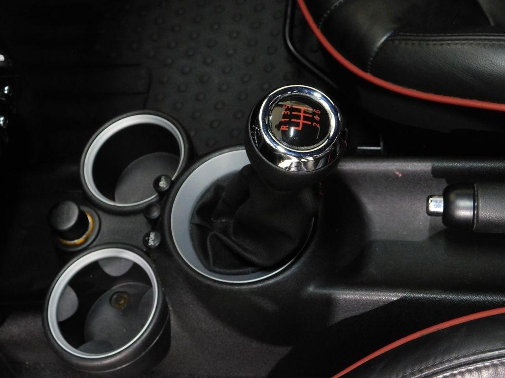 MINI John Cooper Works  2012