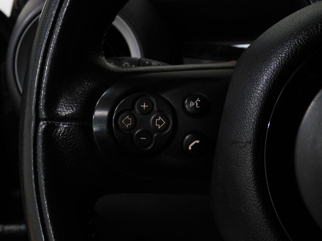 MINI John Cooper Works  2012