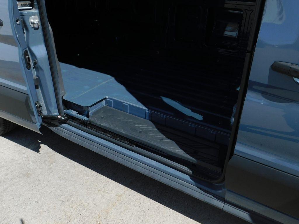 Ford Transit 250 Van High Roof w/Sliding Pass. 148-in. WB EL 2022