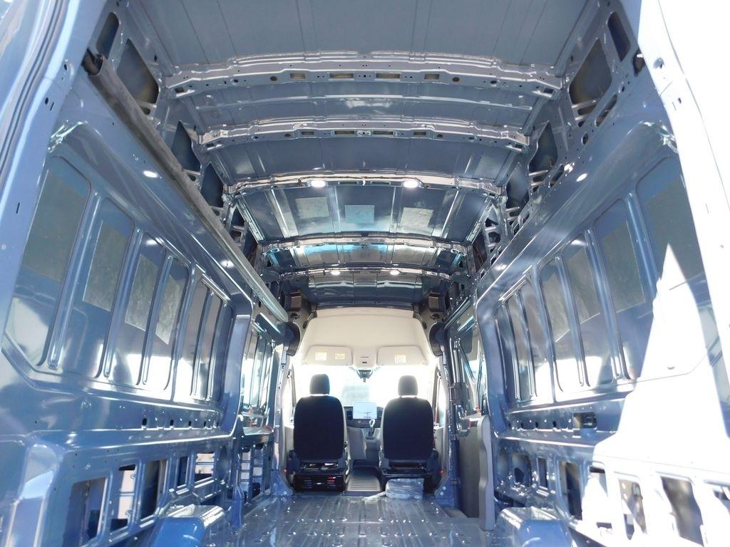 Ford Transit 250 Van High Roof w/Sliding Pass. 148-in. WB EL 2022