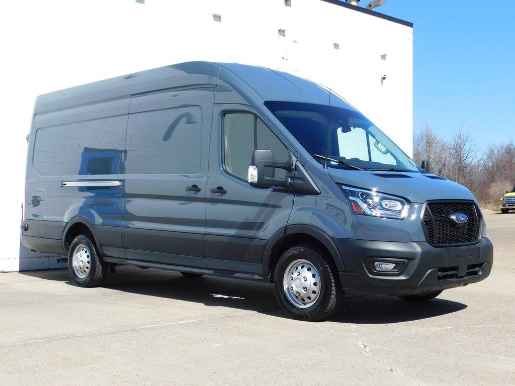 Ford Transit 250 Van High Roof w/Sliding Pass. 148-in. WB EL 2022