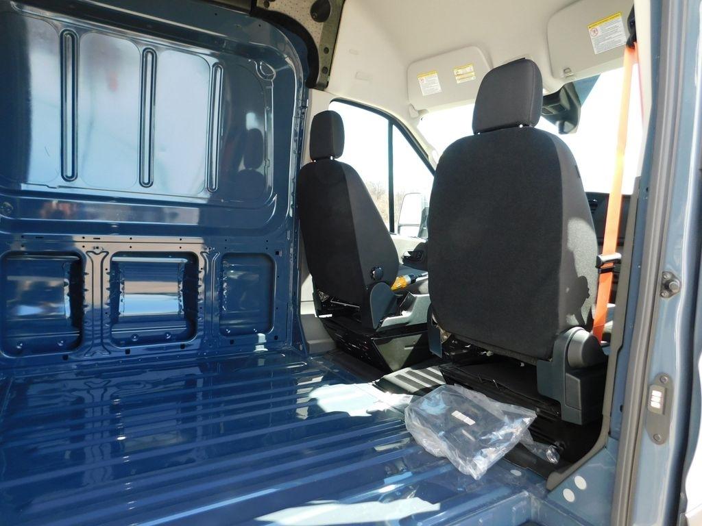 Ford Transit 250 Van High Roof w/Sliding Pass. 148-in. WB EL 2022