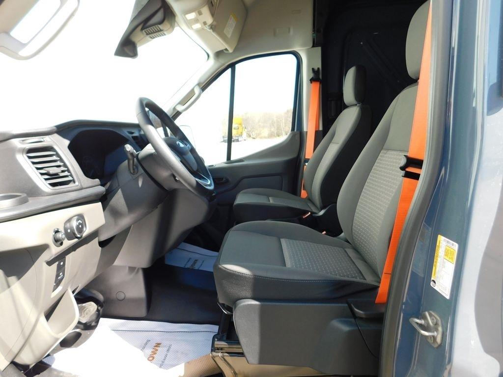 Ford Transit 250 Van High Roof w/Sliding Pass. 148-in. WB EL 2022