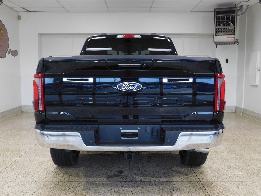 Ford F-150 Lariat SuperCrew 4WD 2024