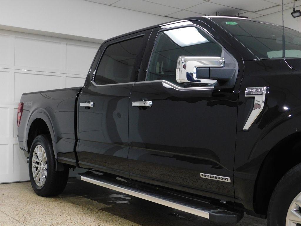 Ford F-150 Lariat SuperCrew 4WD 2024