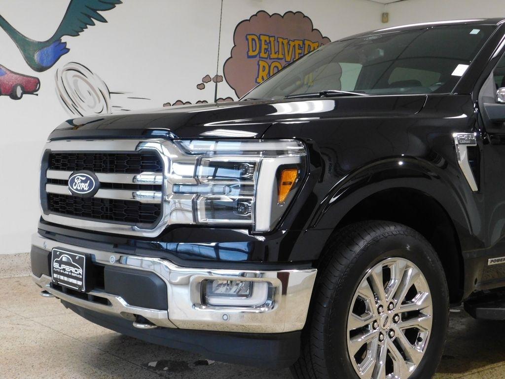 Ford F-150 Lariat SuperCrew 4WD 2024