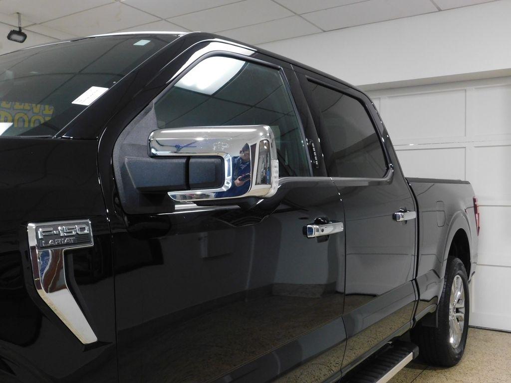 Ford F-150 Lariat SuperCrew 4WD 2024