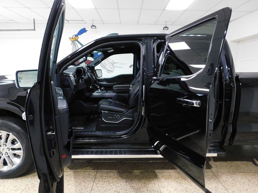 Ford F-150 Lariat SuperCrew 4WD 2024