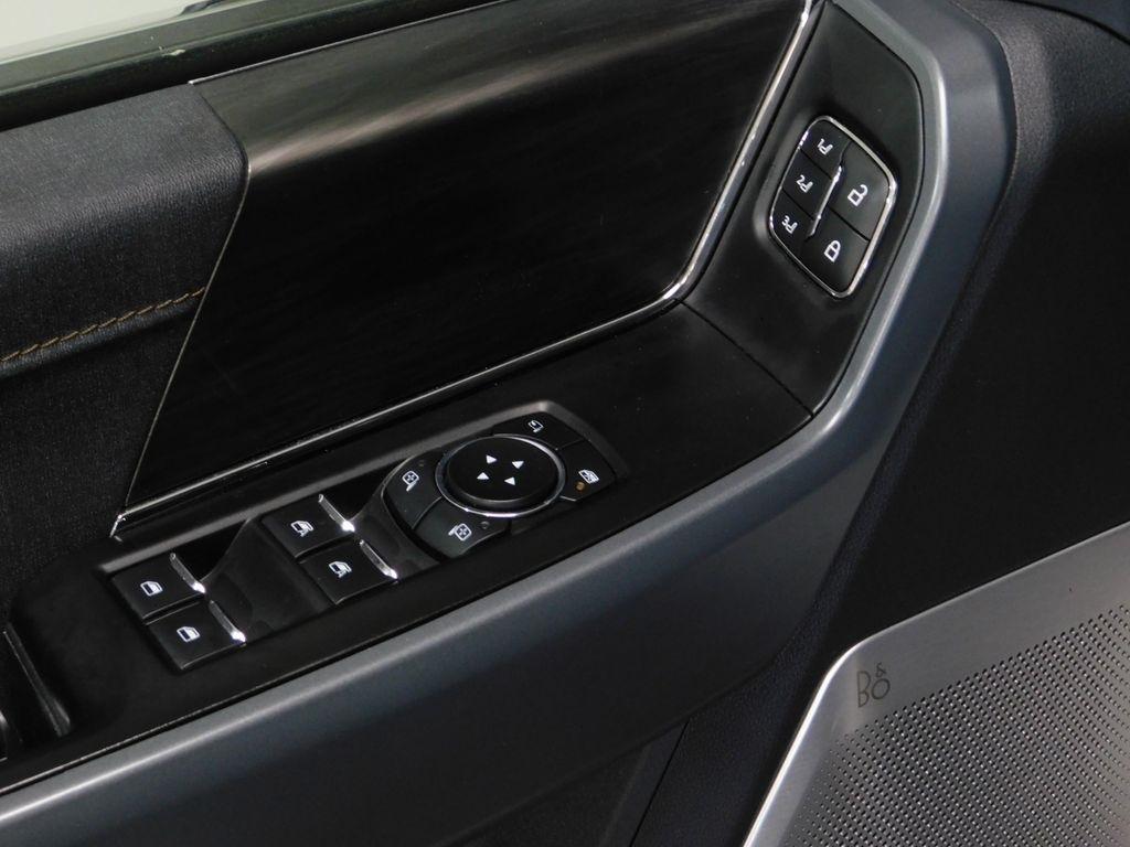 Ford F-150 Lariat SuperCrew 4WD 2024