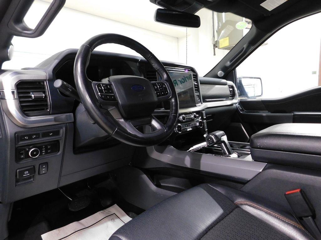 Ford F-150 Lariat SuperCrew 4WD 2024