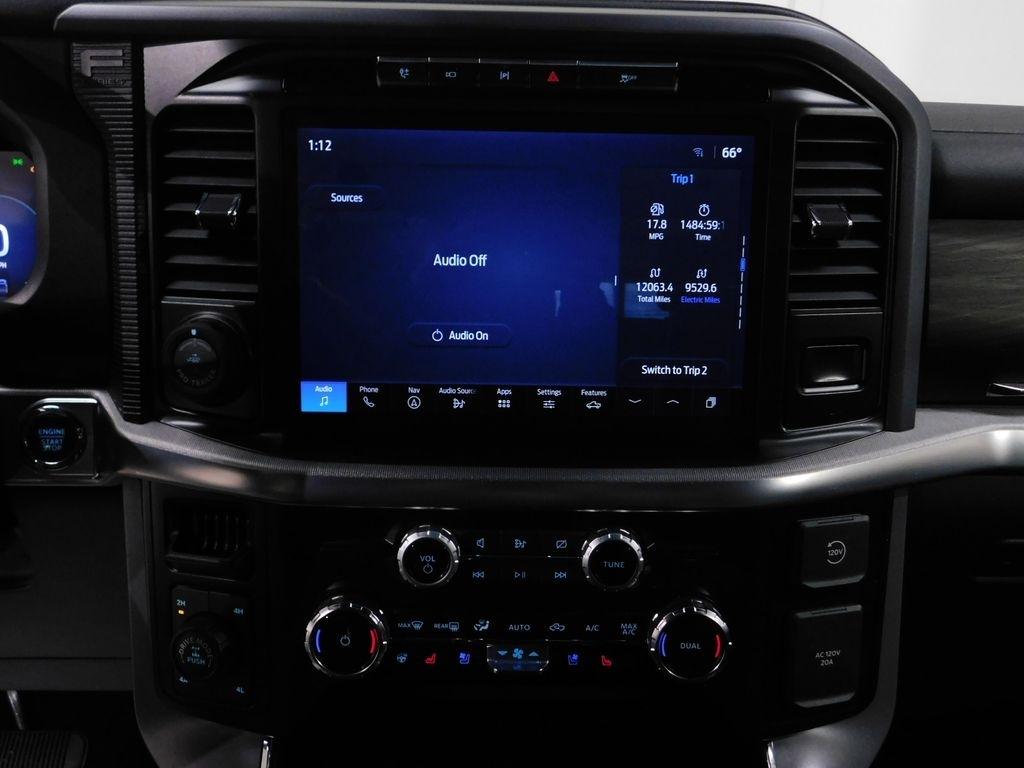 Ford F-150 Lariat SuperCrew 4WD 2024