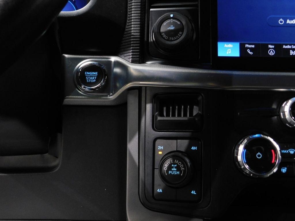 Ford F-150 Lariat SuperCrew 4WD 2024