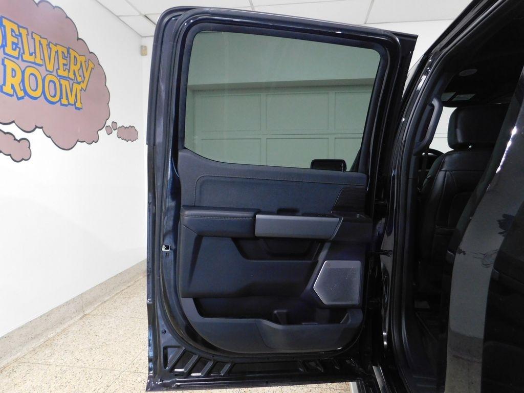 Ford F-150 Lariat SuperCrew 4WD 2024