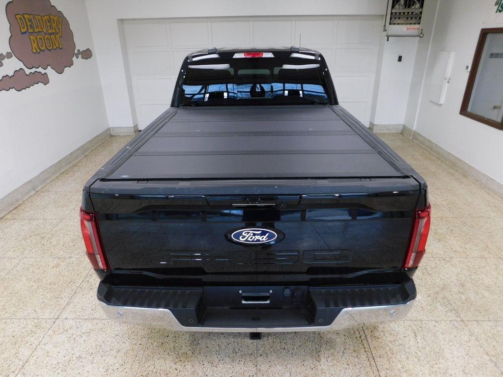 Ford F-150 Lariat SuperCrew 4WD 2024