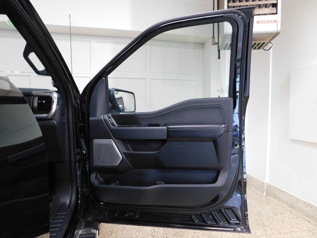 Ford F-150 Lariat SuperCrew 4WD 2024