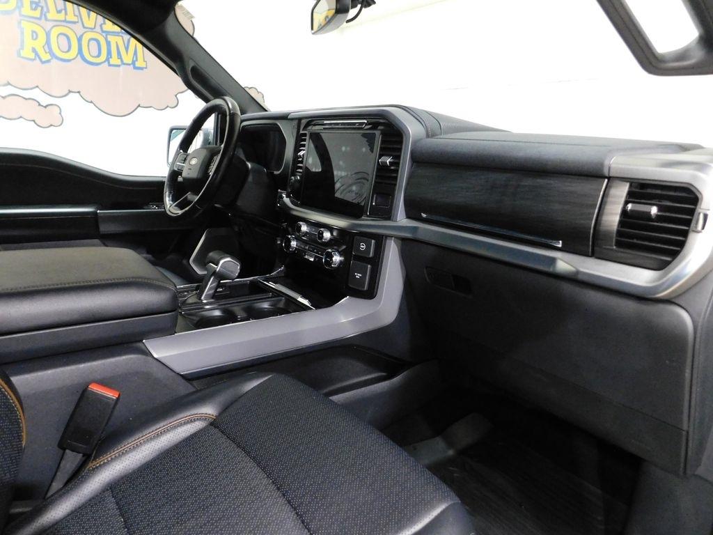 Ford F-150 Lariat SuperCrew 4WD 2024