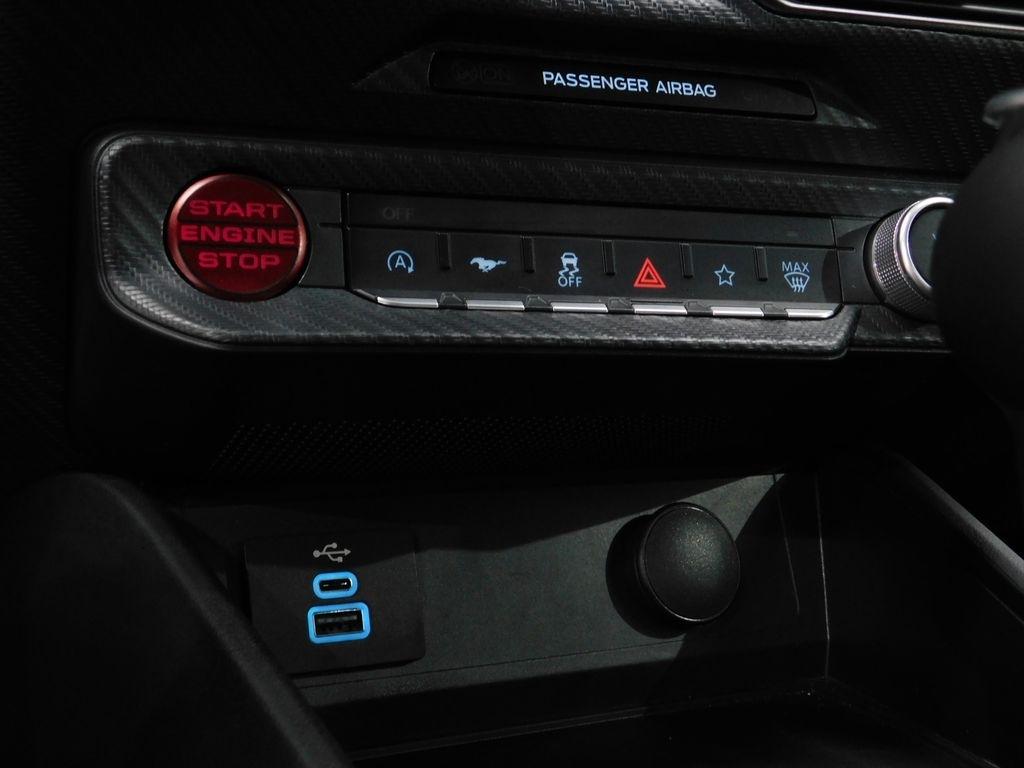 Ford Mustang GT Coupe 2025
