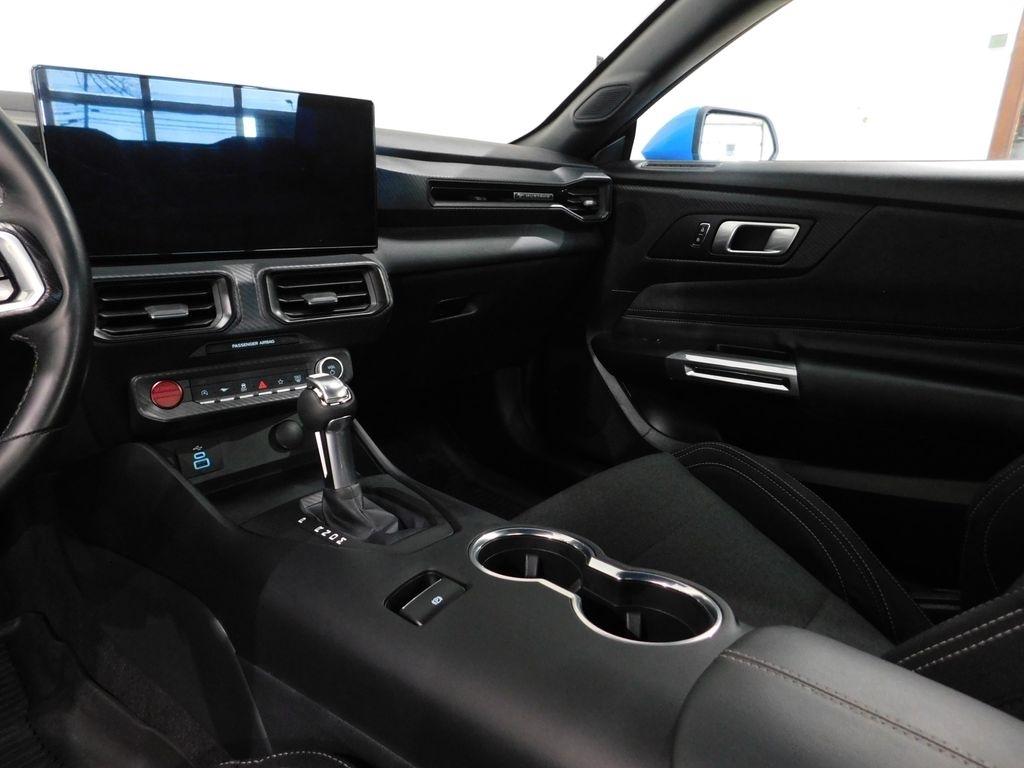 Ford Mustang GT Coupe 2025