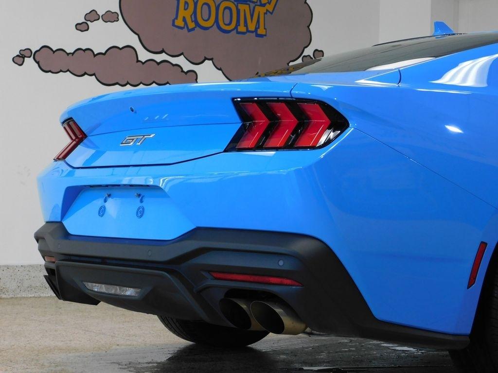 Ford Mustang GT Coupe 2025