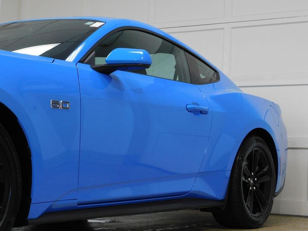 Ford Mustang GT Coupe 2025