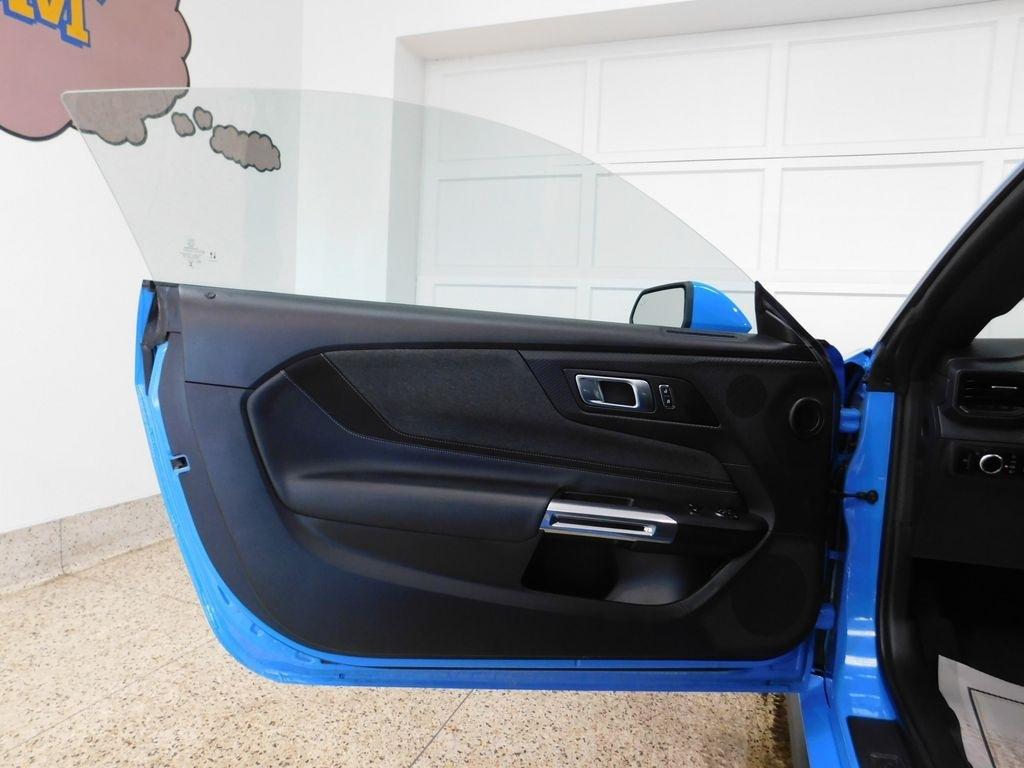 Ford Mustang GT Coupe 2025